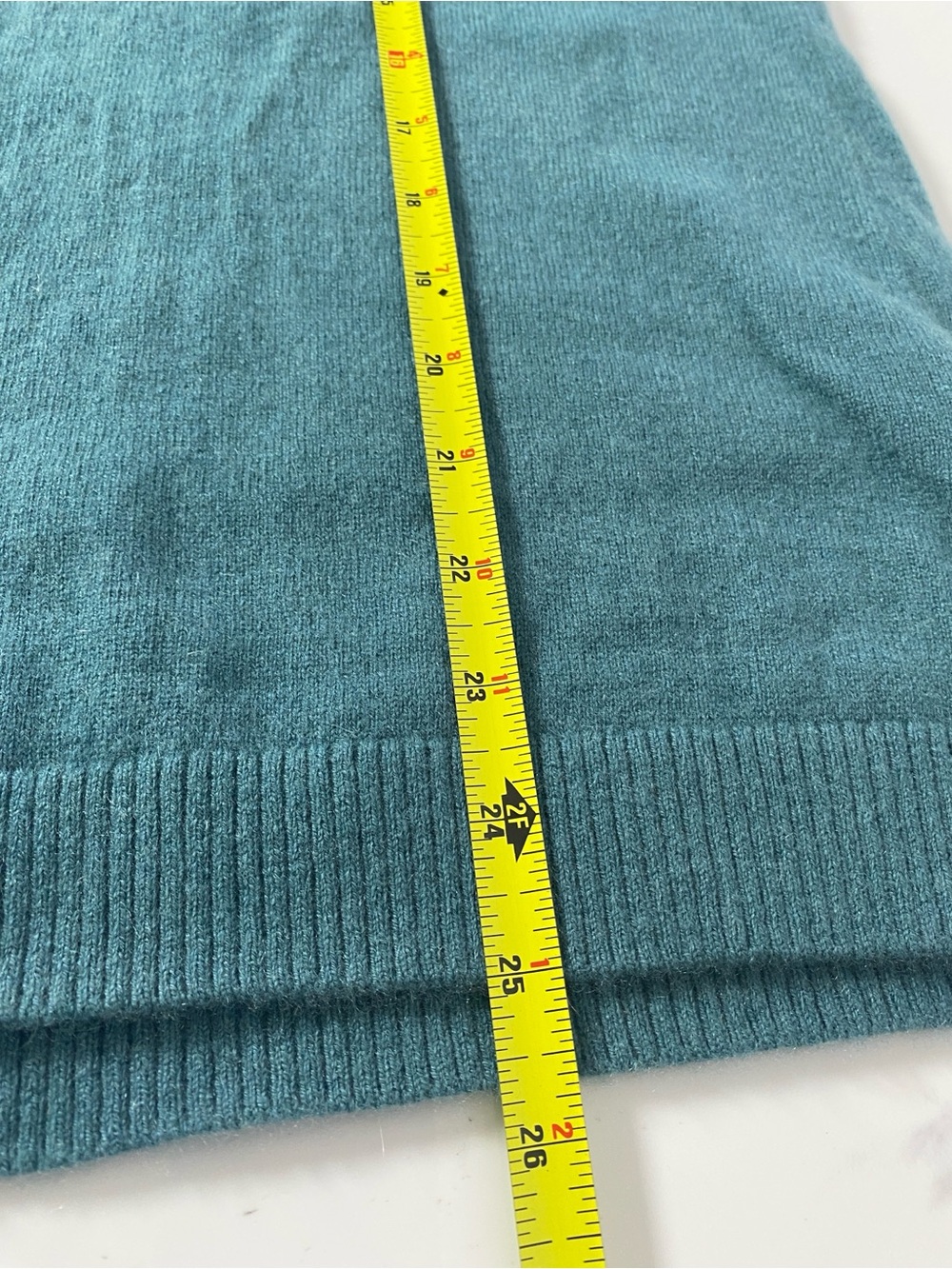 L.L. Bean Women's Classic Cashmere Crewneck Teal Green 1X Fitted - Picture 8 of 8